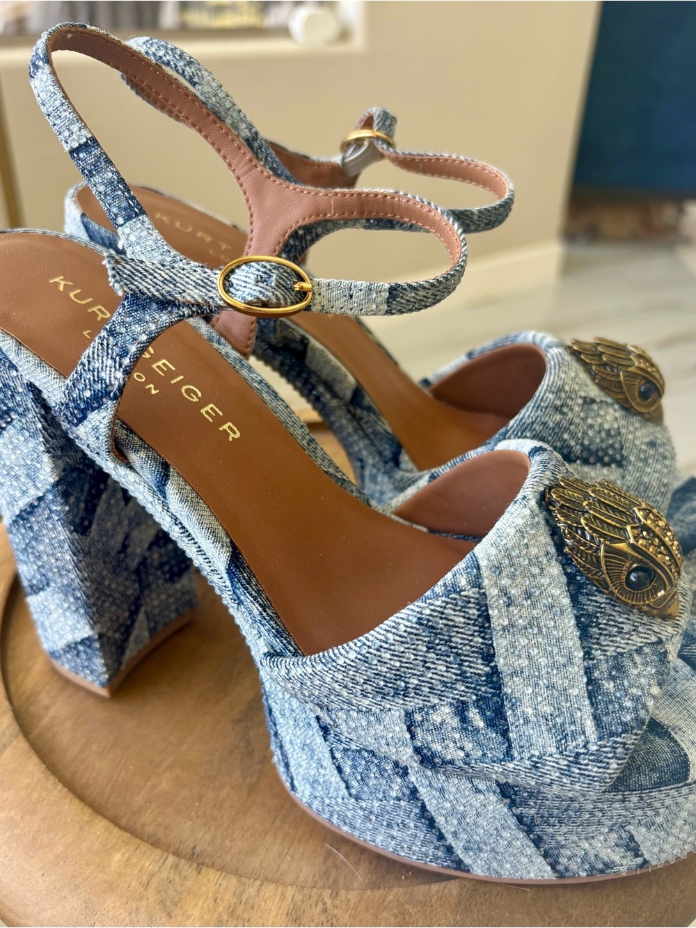 NEW Kurt Geiger Kensington Blue Denim Tall Platform Sandals Gold Bird shoes sz 8 - Picture 14 of 14